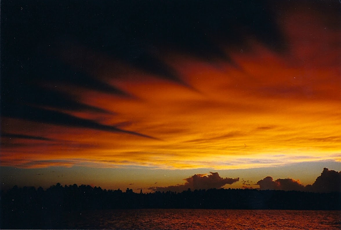 Sunset over Itasca State Park The year-round YH at Itasca is a beautiful restored log building which once served as park HQ. Tom, yes another Tom, the warden (do they still…